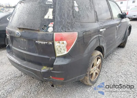 2010 Subaru Forester 2.5X Premium z USA, uszkodzony, nr VIN JF2SH6CC4AG705128